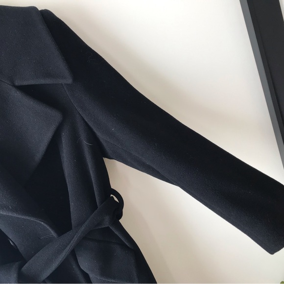 Australian lambswool-blend mid-length belted coat - Picture 10 of 15